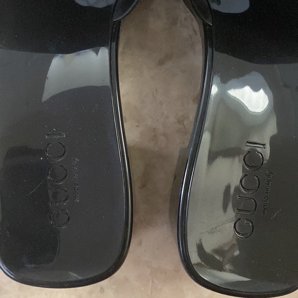 Gucci rubber platform sandal - Picture 7 of 9